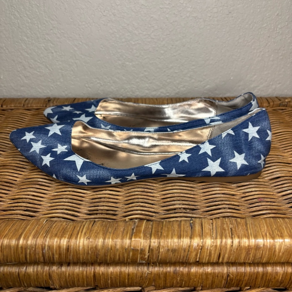 Steve Madden Haanna Star Print Flat Size 11 - Picture 4 of 9